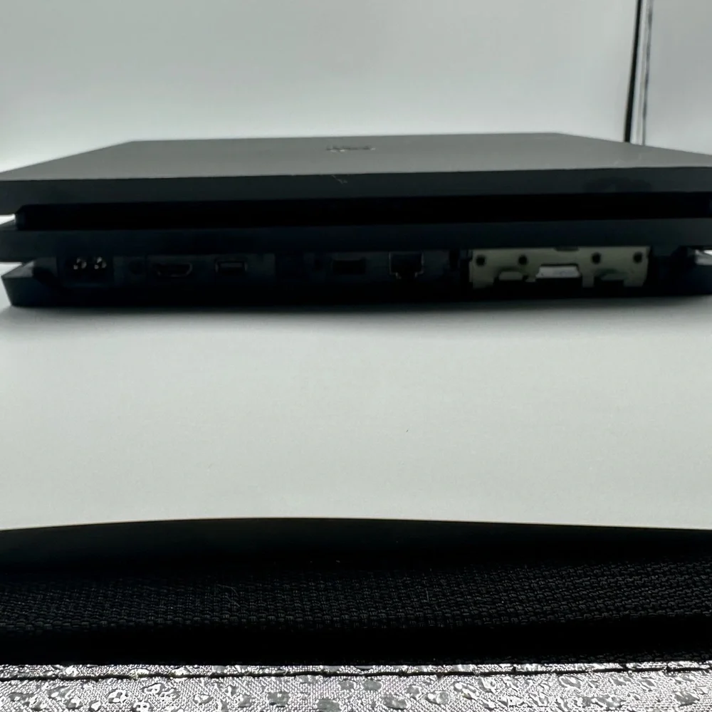 Sony PlayStation 4 PS4 Pro 4K Gaming System Console Only Model CUH-7215B
